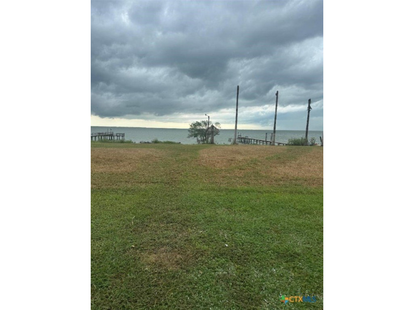 WATERFRONT property at ALAMO BEACH! 3 bedroom, 2 bathroom home - Beach Home for sale in Port Lavaca, Texas on Beachhouse.com