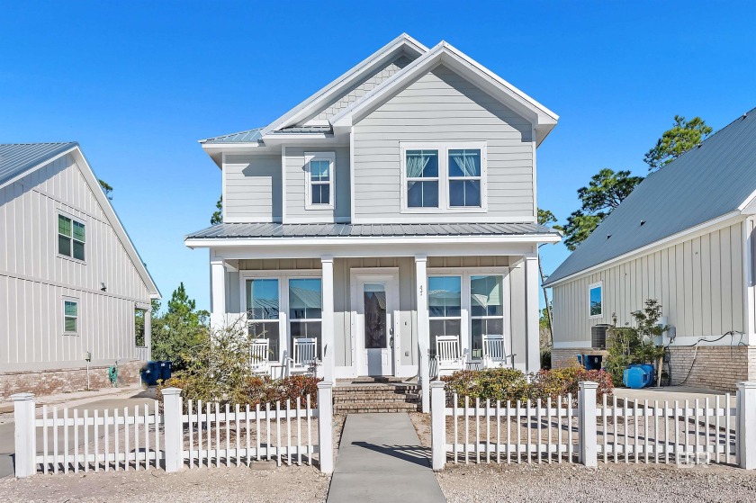Welcome to 47 Parks Edge. This 5-bedroom 3.5 bath home is your - Beach Home for sale in Orange Beach, Alabama on Beachhouse.com