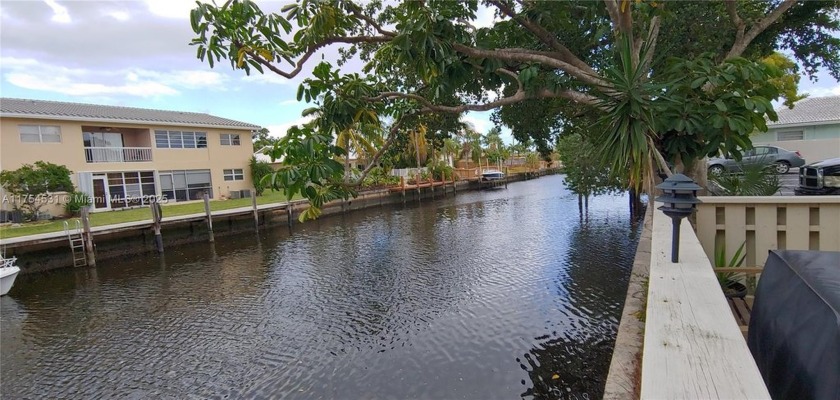 Waterfront unit in Coral Ridge Isles - perfect for investors or - Beach Condo for sale in Fort Lauderdale, Florida on Beachhouse.com