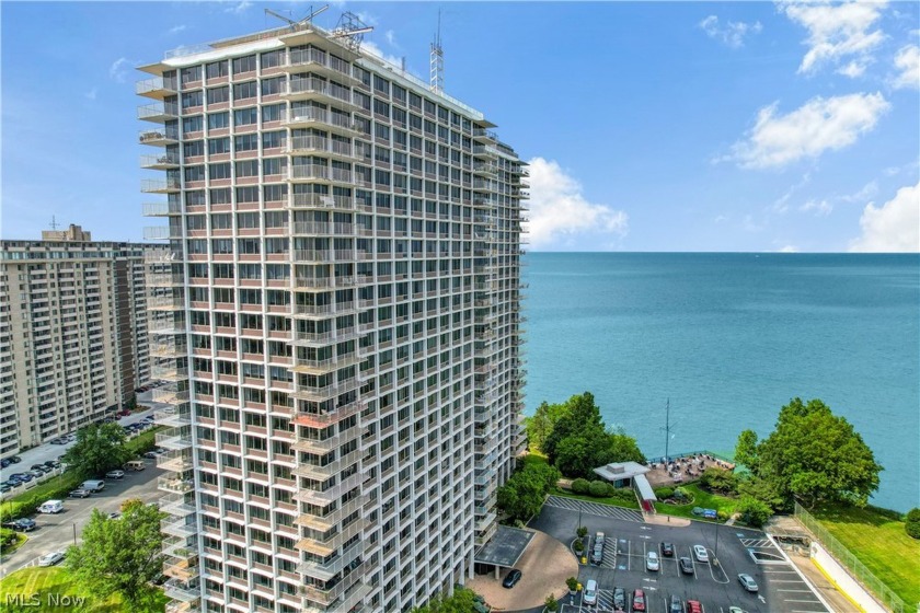 HUGE REDUCTION! Discover luxurious living in this stunning condo - Beach Condo for sale in Lakewood, Ohio on Beachhouse.com