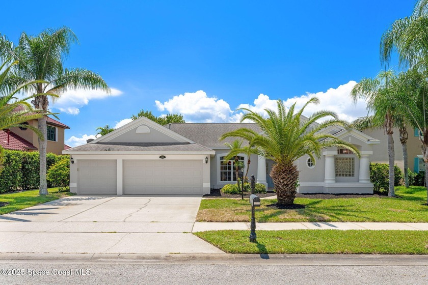 Located in the desirable Sawgrass at Suntree community, this - Beach Home for sale in Melbourne, Florida on Beachhouse.com