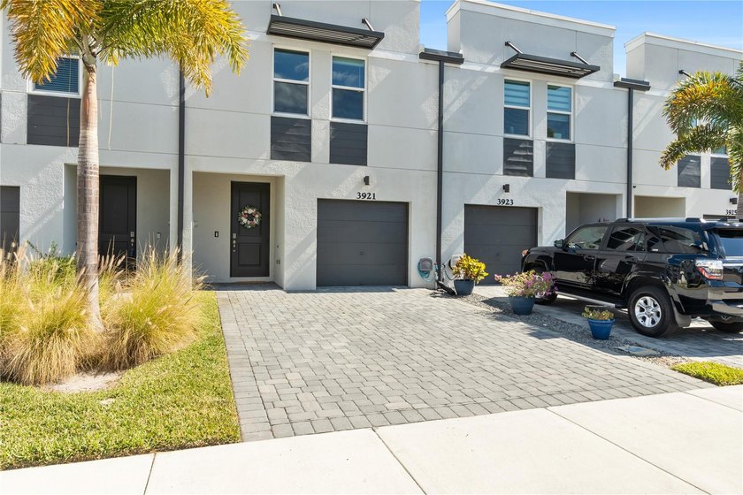 This beautiful newer townhome in Trillium is available for sale - Beach Townhome/Townhouse for sale in Stuart, Florida on Beachhouse.com