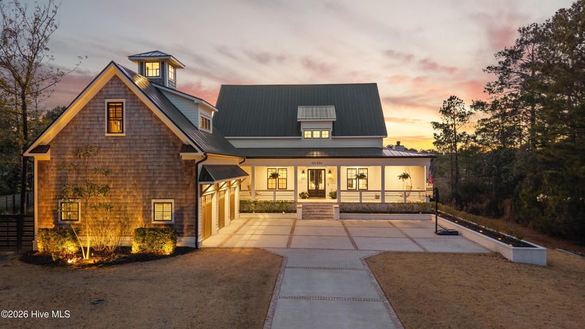 806 Johns Orchard Lane commands one of the most distinguished - Beach Home for sale in Wilmington, North Carolina on Beachhouse.com