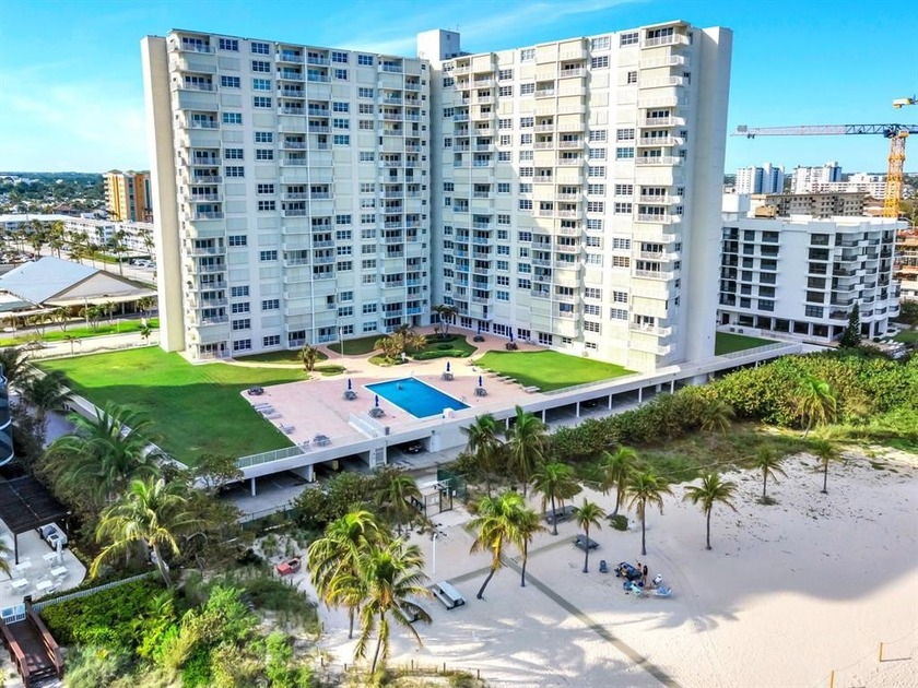 Imagine waking up to the sounds of the ocean with this - Beach Condo for sale in Pompano Beach, Florida on Beachhouse.com