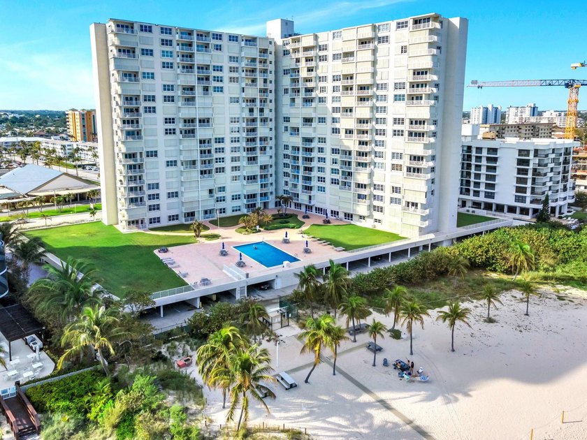 Imagine waking up to the sounds of the ocean with this - Beach Condo for sale in Pompano Beach, Florida on Beachhouse.com
