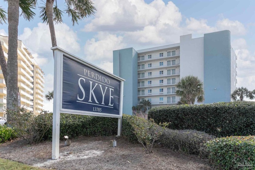 ADORABLE 1/BR GULFFRONT CONDO W/ BUNKS IN HALLWAY!  This beauty - Beach Home for sale in Perdido Key, Florida on Beachhouse.com