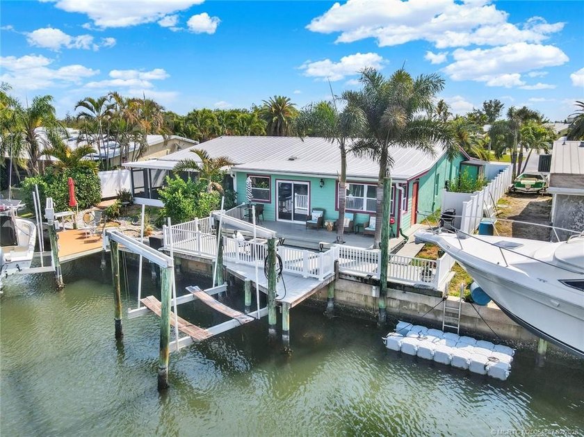 BOATERS DREAM BEACH HOME! Beautifully updated and furnished 2BR - Beach Home for sale in Jensen Beach, Florida on Beachhouse.com