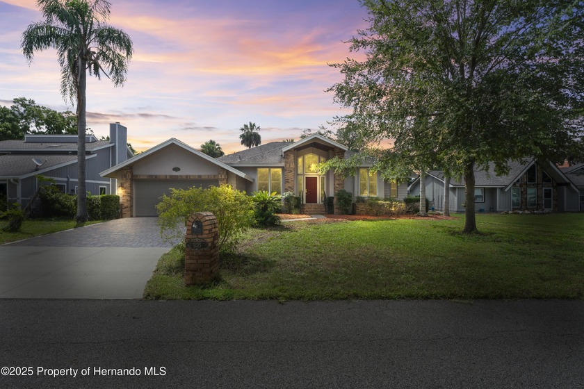 Price Reduced & Seller financing available with large - Beach Home for sale in Homosassa, Florida on Beachhouse.com