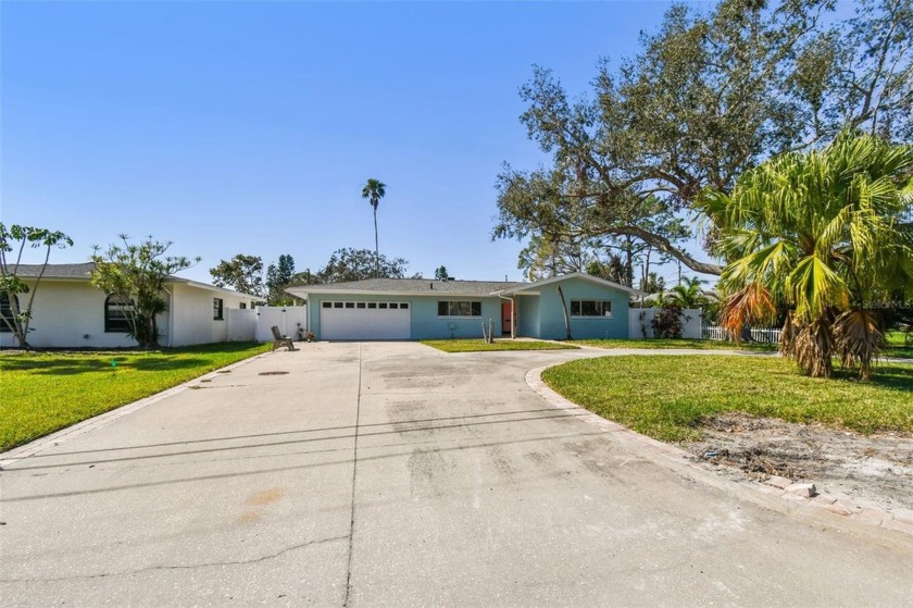 Under contract-accepting backup offers. PRICE IMPROVEMENT!! - Beach Home for sale in St. Petersburg, Florida on Beachhouse.com