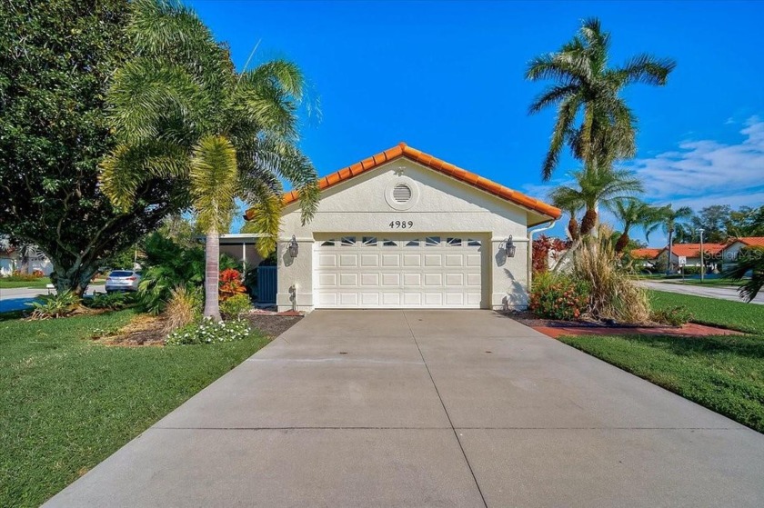 MOTIVATED SELLER!!! FANTASTIC PRICE IMPROVEMENT! Don't miss your - Beach Home for sale in Bradenton, Florida on Beachhouse.com