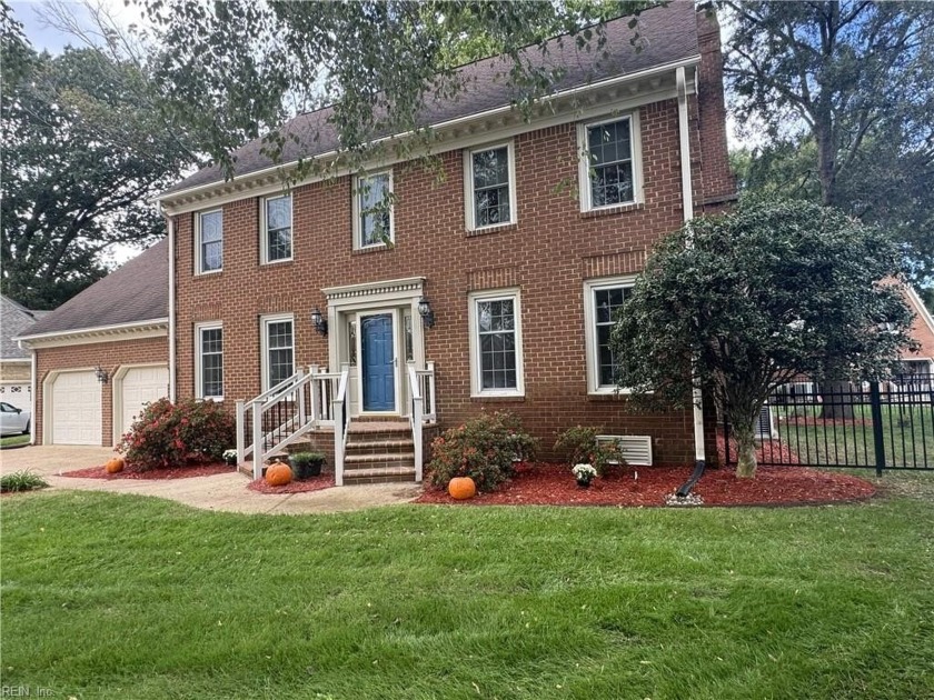 Welcome home to this Colonial tucked away on a cul-de-sac that - Beach Home for sale in Virginia Beach, Virginia on Beachhouse.com