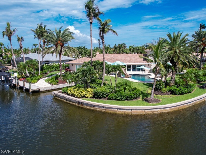 Simply spectacular!! This is a once-in-a-lifetime property. With - Beach Home for sale in Sanibel, Florida on Beachhouse.com