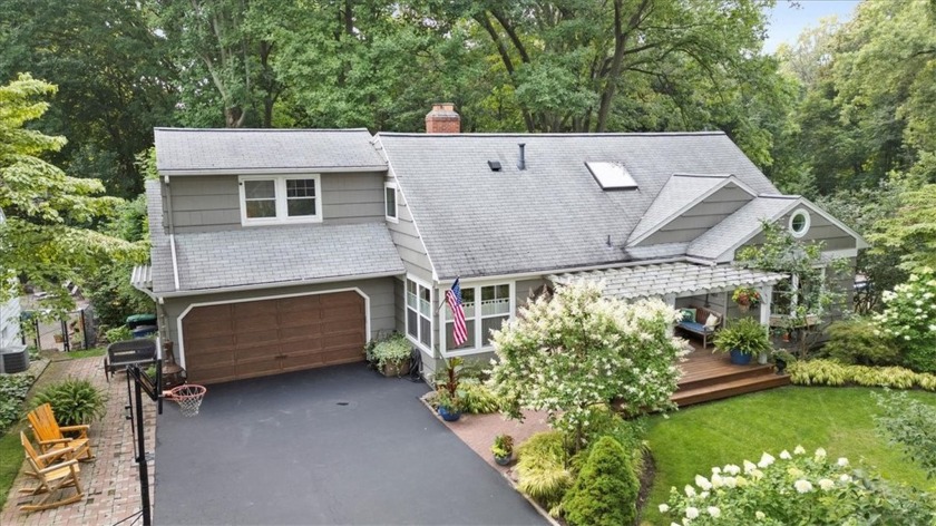 Welcome to this West Irondequoit gem! Unique five-bedroom - Beach Home for sale in Irondequoit, New York on Beachhouse.com