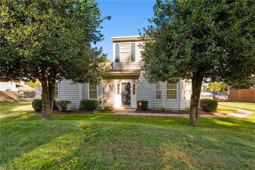 Charming 3-Bedroom Home in Kiln Creek - A Perfect Family Retreat - Beach Home for sale in Newport News, Virginia on Beachhouse.com