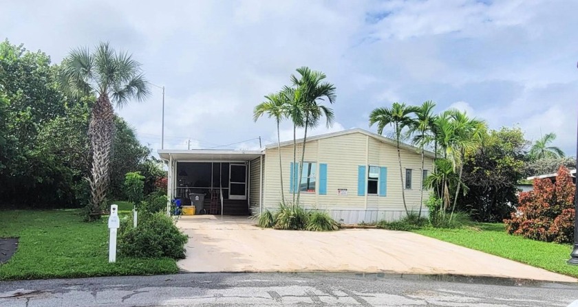 Welcome to Big Mama, the only triple-wide home in this coveted - Beach Home for sale in West Palm Beach, Florida on Beachhouse.com