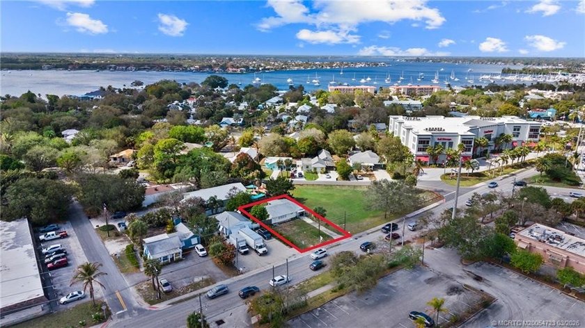 Fixer upper near Downtown Stuart situated directly on Palm City - Beach Lot for sale in Stuart, Florida on Beachhouse.com