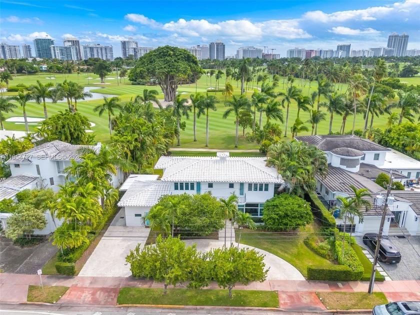 Discover the potential of this spectacular property on the 3rd - Beach Lot for sale in Miami Beach, Florida on Beachhouse.com