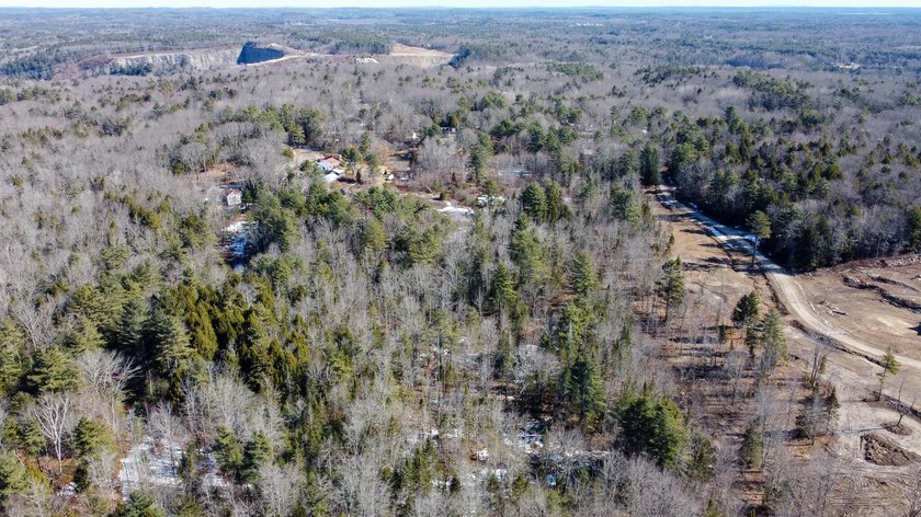 This 27.5A+- acre parcel on River Road in Brunswick offers a - Beach Acreage for sale in Brunswick, Maine on Beachhouse.com