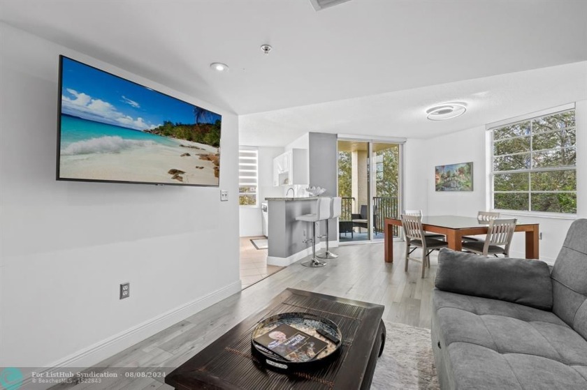 Bright and private corner unit with park views in a quiet oasis - Beach Condo for sale in Fort Lauderdale, Florida on Beachhouse.com