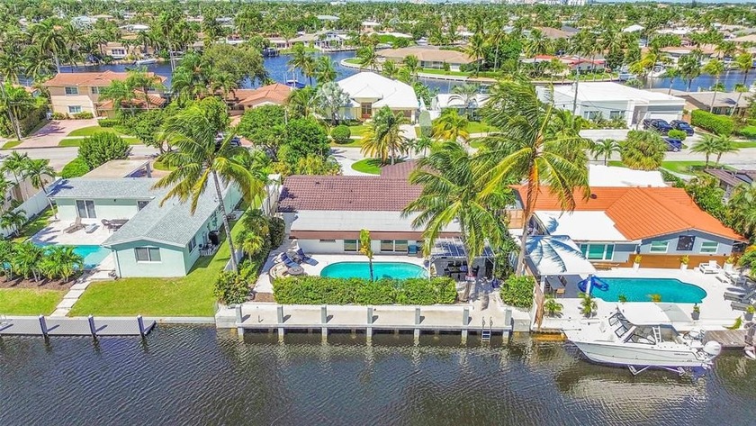 Boater's paradise in Cypress Lake with a new seawall and 70 ft - Beach Home for sale in Pompano Beach, Florida on Beachhouse.com