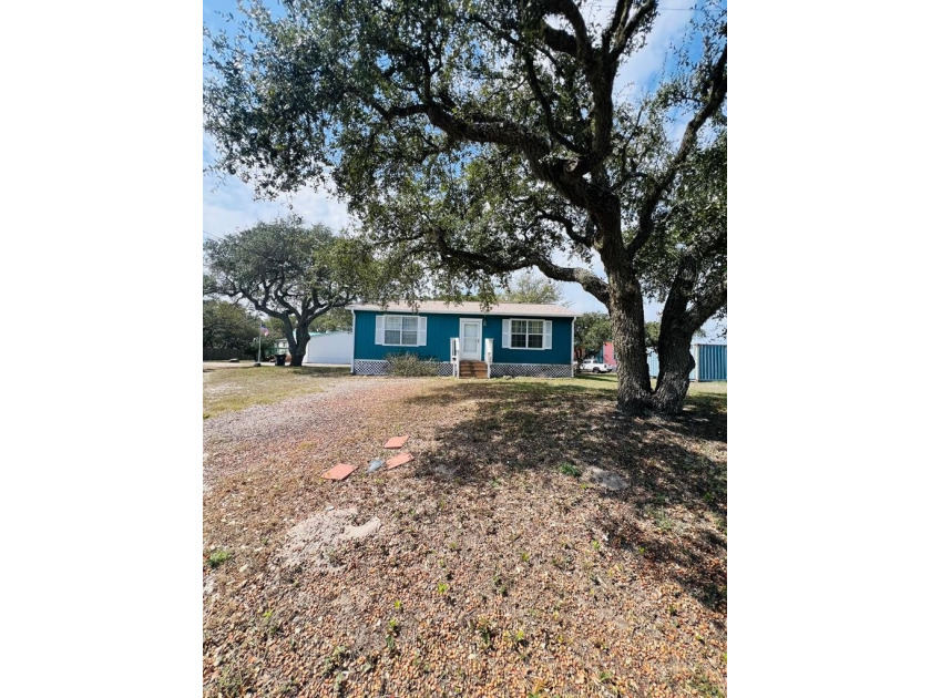 Charming Coastal Cottage in Fulton! Adorable 2-Bedroom, 2-Bath - Beach Home for sale in Fulton, Texas on Beachhouse.com