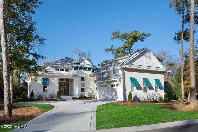 Situated along the tranquil Airlie Road in Wilmington, North - Beach Home for sale in Wilmington, North Carolina on Beachhouse.com