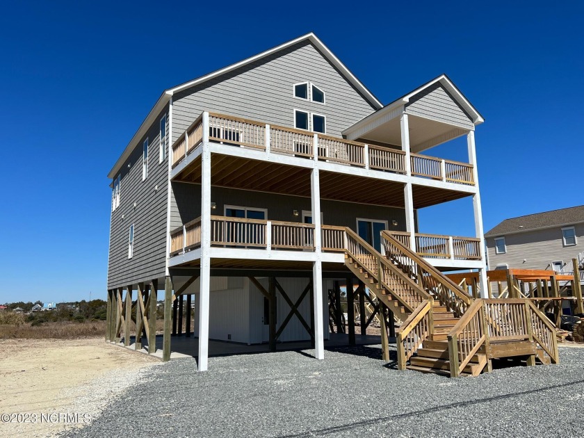 New construction 8 bedroom, 8.5 bath with the best of both - Beach Home for sale in North Topsail Beach, North Carolina on Beachhouse.com