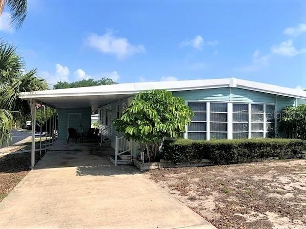 Spacious & Inviting 2 bedroom, 2 bath, 24x55, furnished Home - Beach Home for sale in Largo, Florida on Beachhouse.com