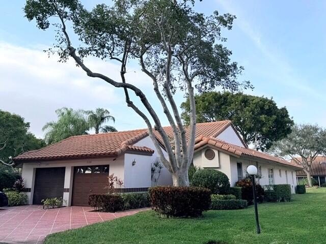 Nestled in the highly desirable 55+ community of Huntington - Beach Home for sale in Delray Beach, Florida on Beachhouse.com