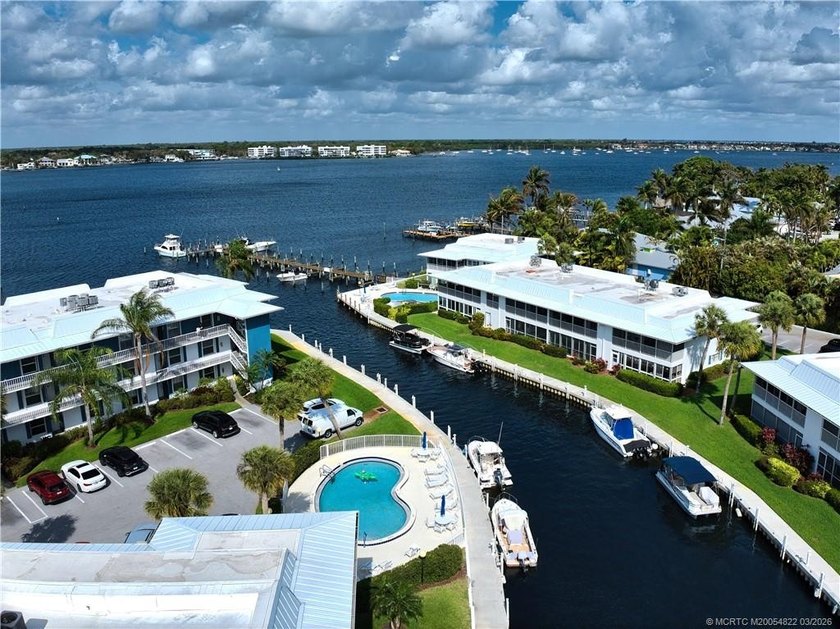 WATERFRONT LIVING AT ITS FINEST! EXPERIENCE THE ULTIMATE IN - Beach Condo for sale in Stuart, Florida on Beachhouse.com