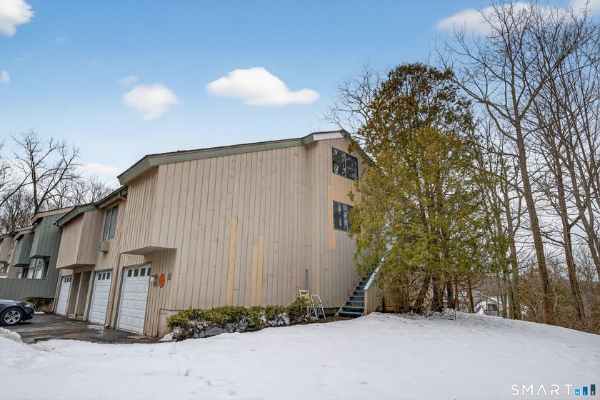 Welcome to 95 Wauwinet Trail, a move-in-ready retreat nestled in - Beach Condo for sale in Guilford, Connecticut on Beachhouse.com