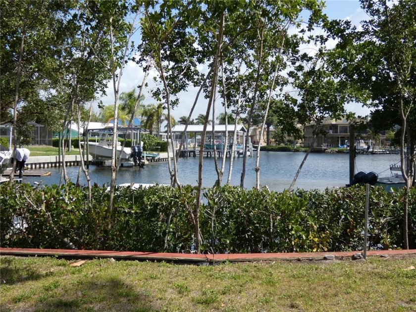 Have yourself the classic coastline lifestyle you have dreamed - Beach Lot for sale in Palm Harbor, Florida on Beachhouse.com