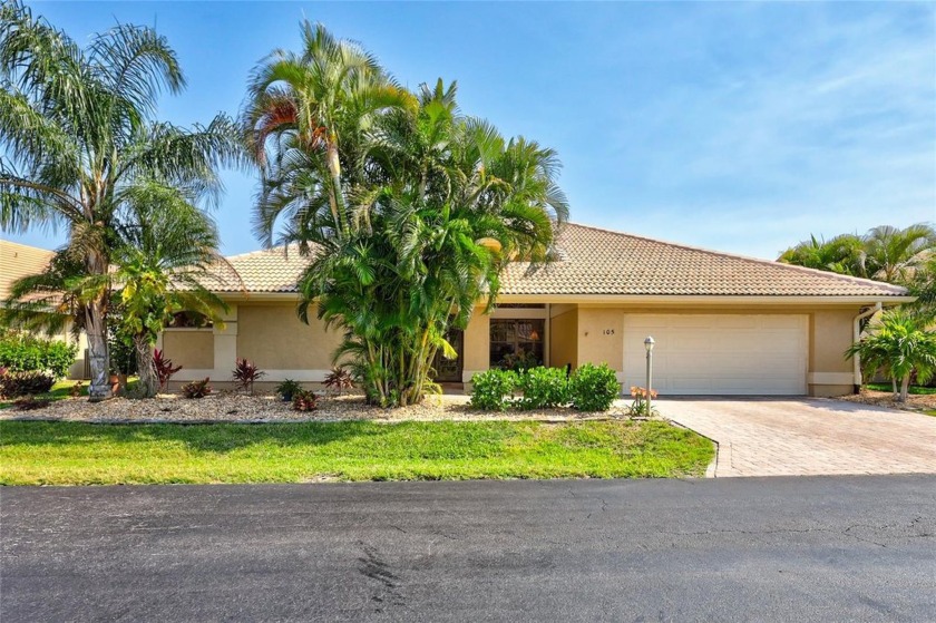 Price Includes: NEW 5/2025 ROOF. NEW 5/2025 POOL CAGE. NEWLY - Beach Condo for sale in Nokomis, Florida on Beachhouse.com