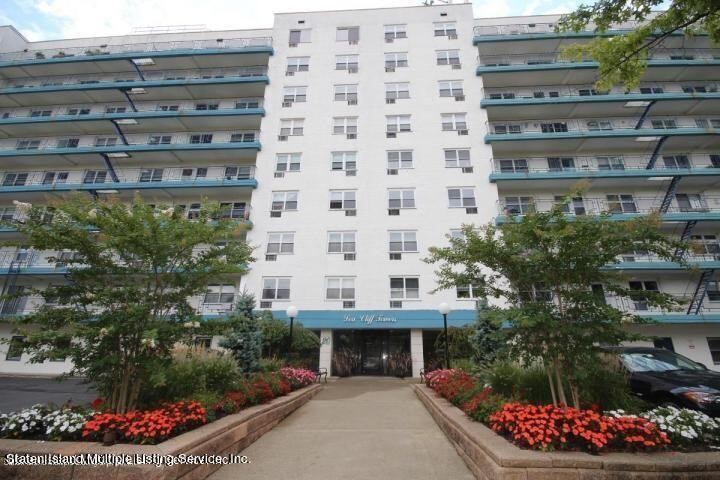 This gem of an apartment is beautiful,, immaculate and spacious - Beach Apartment for sale in Staten Island, New York on Beachhouse.com