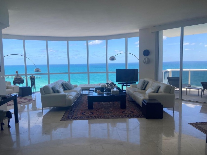 Remarkable 180 degree Ocean View with the horizon exactly on eye - Beach Condo for sale in Sunny Isles Beach, Florida on Beachhouse.com