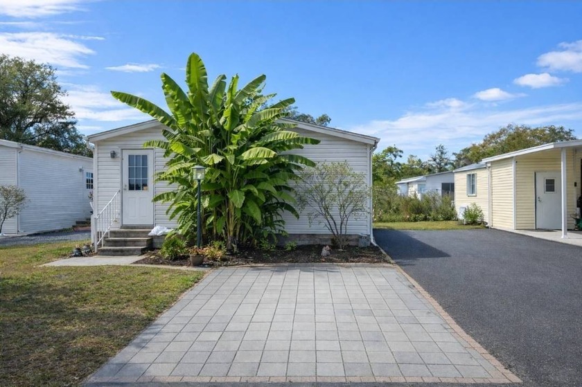 MASSIVE 3BR/2BA ' 1,152 SQ FT ' RIVERFRONT COMMUNITY LIVING ' - Beach Home for sale in Tampa, Florida on Beachhouse.com