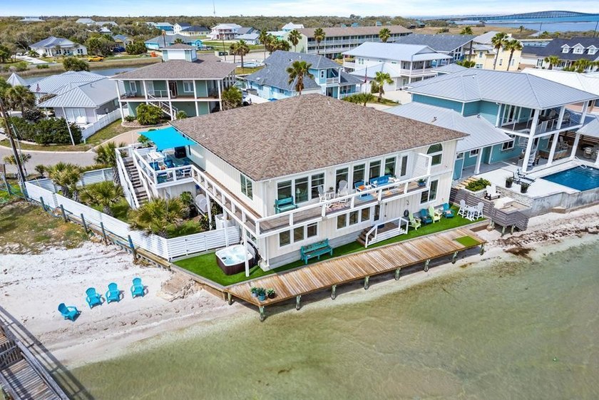There is a specific magic to living at 13 Sea Shell Shores, a - Beach Home for sale in Rockport, Texas on Beachhouse.com