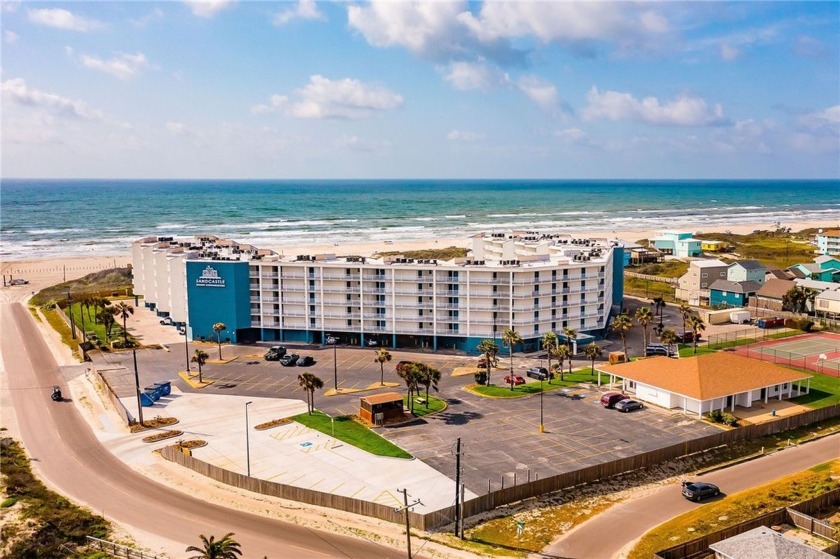 Spacious studio located in the premier Sandcastle Complex. This - Beach Condo for sale in Port Aransas, Texas on Beachhouse.com