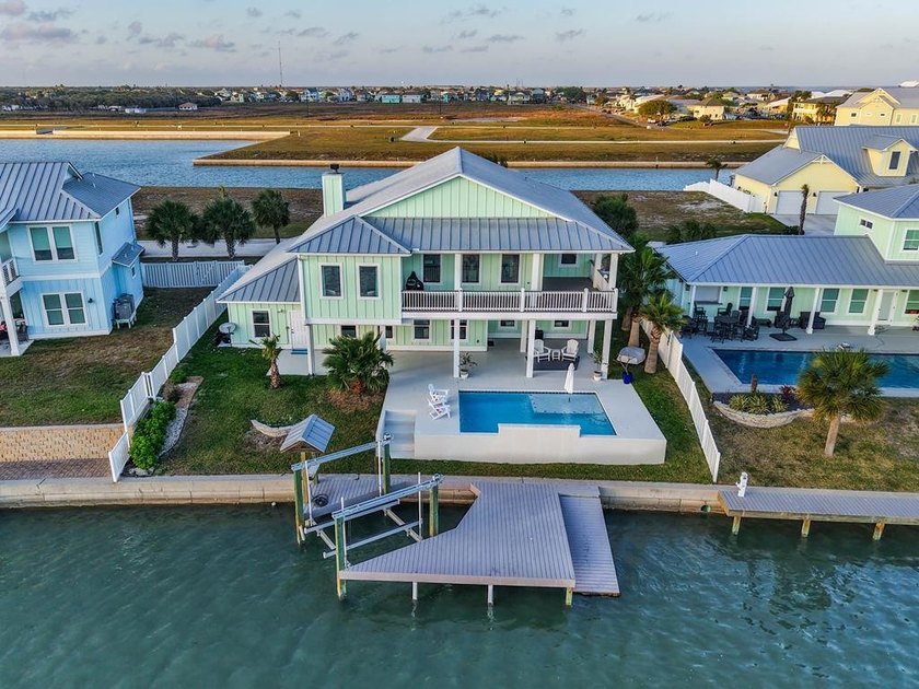 Coastal elegance takes center stage in the Islands of Rockport - Beach Home for sale in Rockport, Texas on Beachhouse.com
