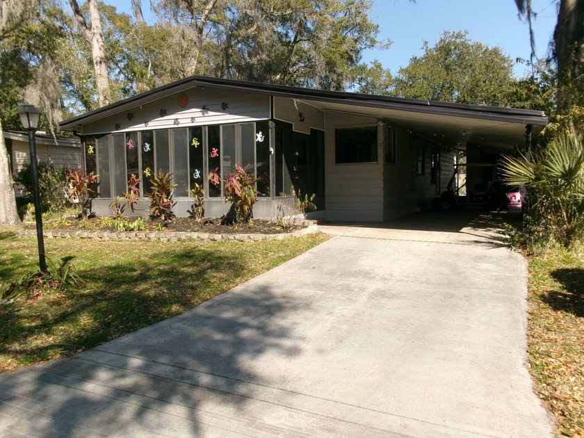 Sweet 2 bedroom home in a desirable neighborhood very close to - Beach Home for sale in Ormond Beach, Florida on Beachhouse.com