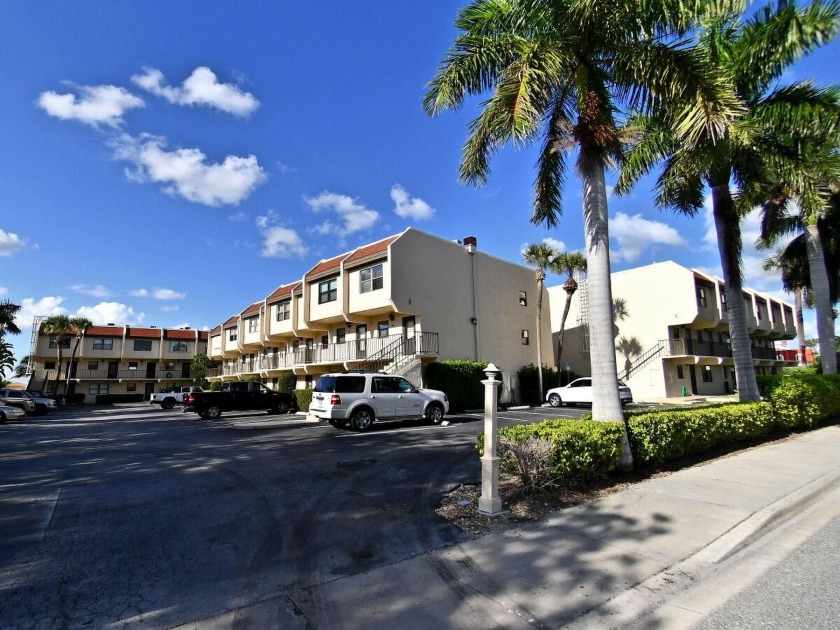 Experience the breathtaking views of the intracoastal waterway - Beach Condo for sale in Fort Pierce, Florida on Beachhouse.com
