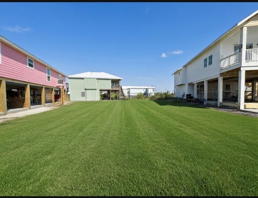 Great location close to main road and beach. Ready to build your - Beach Lot for sale in Port Aransas, Texas on Beachhouse.com