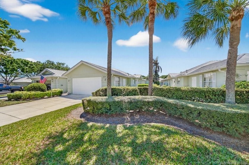 Original Owner, well maintained since new, Extended DiVosta - Beach Home for sale in Palm City, Florida on Beachhouse.com