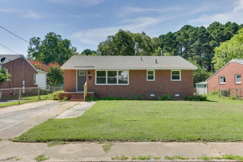 Buckroe beach bungalow! Outstanding updated and upgraded mostly - Beach Home for sale in Hampton, Virginia on Beachhouse.com