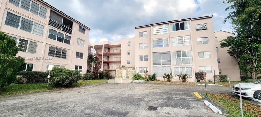 Welcome to Somerset, a peaceful 55+ gated community nestled in - Beach Condo for sale in Lauderdale Lakes, Florida on Beachhouse.com