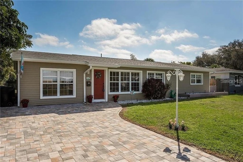 Pool in Paradise -- in sought after Jungle Terrace neighborhood! - Beach Home for sale in St. Petersburg, Florida on Beachhouse.com