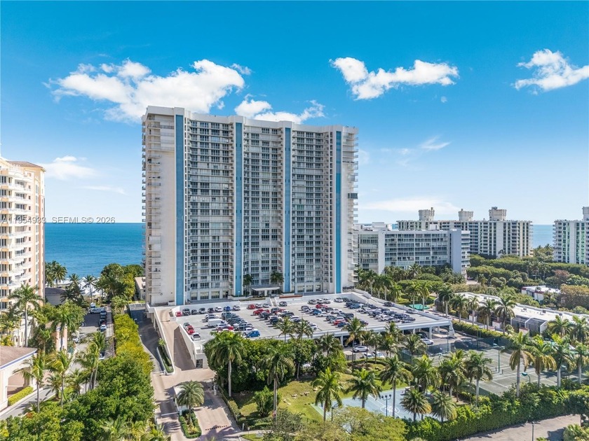 881 Ocean Dr 13C - Beach Condo for sale in Key Biscayne, Florida on Beachhouse.com