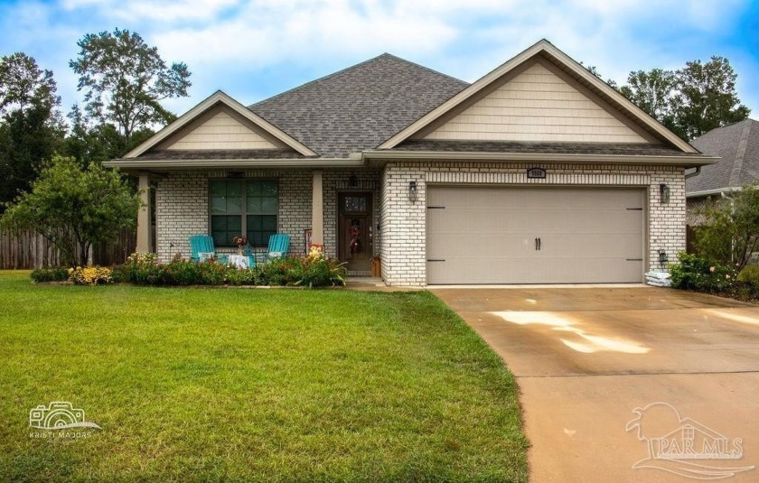 Welcome to this beautiful 4 bedroom, 2.5 bath home right in the - Beach Home for sale in Pace, Florida on Beachhouse.com