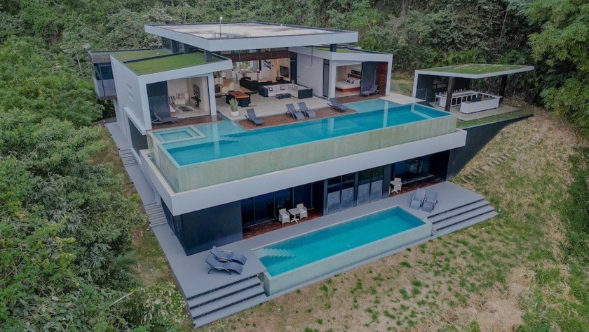 This remarkable 4-bedroom, 4.5-bathroom villa, built in 2018 - Beach Home for sale in Black Beauty / Nosara,  on Beachhouse.com