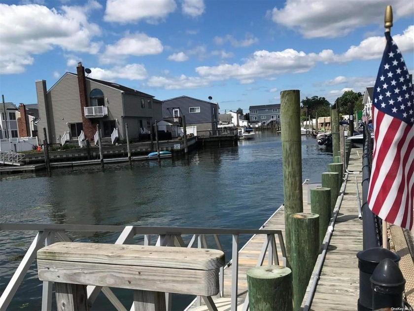 Welcome to 24 Florence Ave., 28A at waterfront Town N Harbor - Beach Home for sale in Freeport, New York on Beachhouse.com